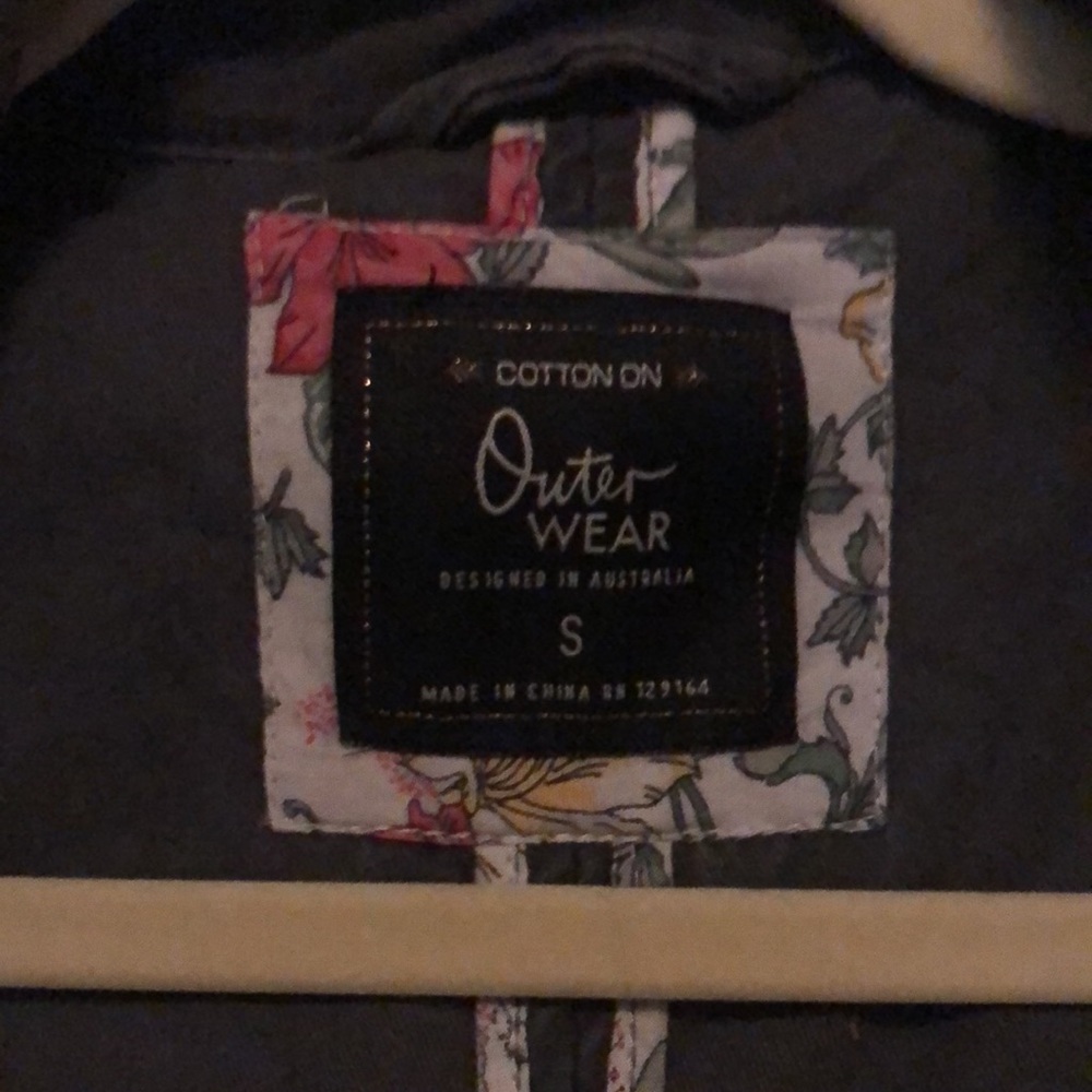 Cotton On jacket - Picture 5 of 7